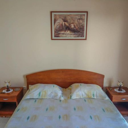 Apartman Riva K Podgora Bagian luar foto
