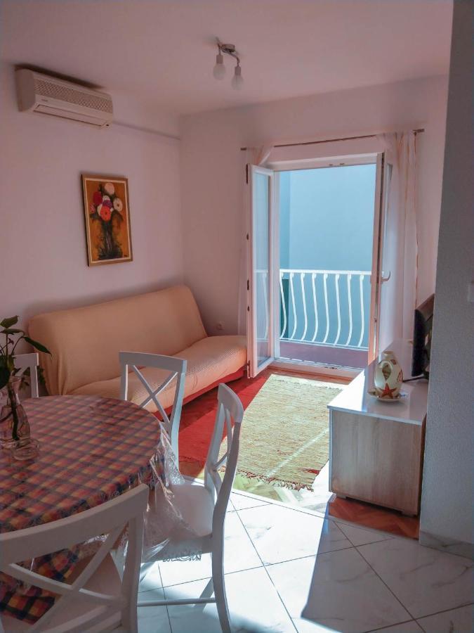 Apartman Riva K Podgora Bagian luar foto